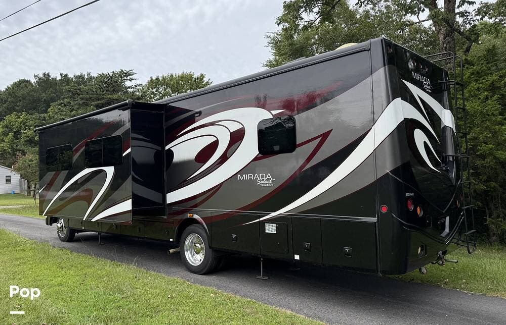 Call now about this 2016 Coachmen Mirada Select 37LS! 2016 Coachmen Mirada Select 37LS - Used Class A For Sale by Pop RVs in Guntersville, Alabama features Generator, Leveling Jacks, Air Conditioning, Slideout, Awning