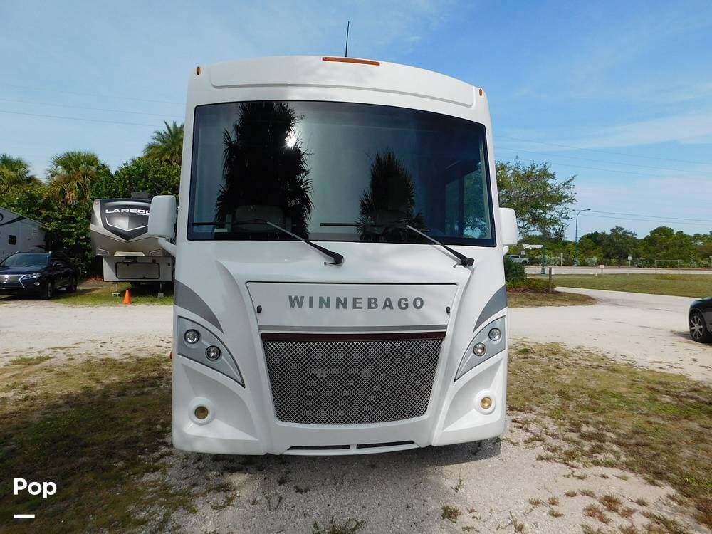Contact us now about this 2018 Winnebago Intent 30R! 2018 Intent 30R by Winnebago from Pop RVs in Hobe Sound, Florida