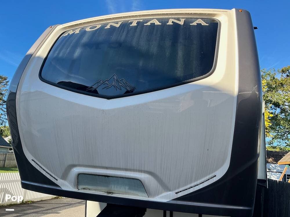 Contact us now about this 2017 Keystone Montana 3921FB! 2017 Montana 3921FB by Keystone from Pop RVs in Babylon, New York