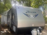 Contact us now about this 2017 CrossRoads Zinger Z-1 211RD! 2017 Zinger Z-1 211RD by CrossRoads from Pop RVs in Woodmere, New York