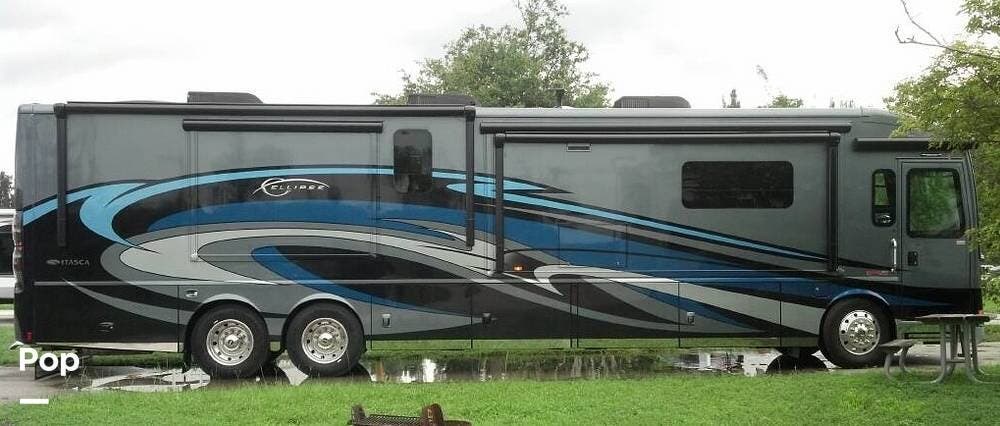 Used 2014 Itasca Ellipse 42QD available in Hazleton, Pennsylvania
