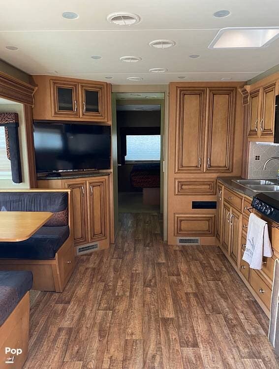 Used 2014 Newmar Bay Star 3215 available in Bixby, Oklahoma