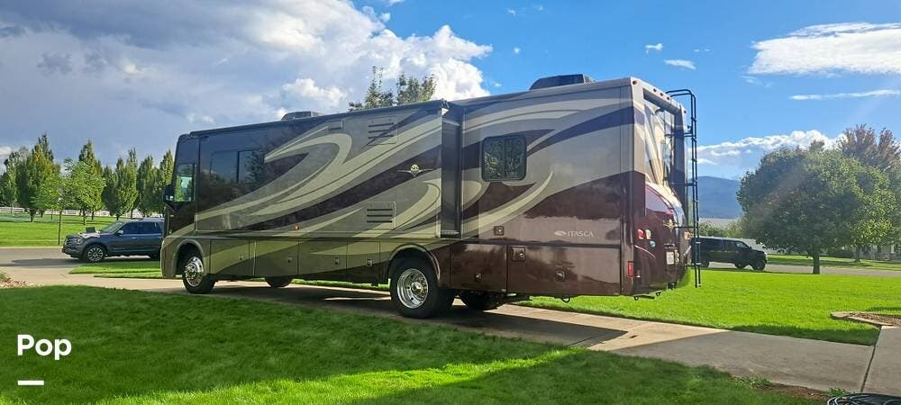 Contact us now about this 2014 Itasca Sunova 33C! 2014 Sunova 33C by Itasca from Pop RVs in Post Falls, Idaho