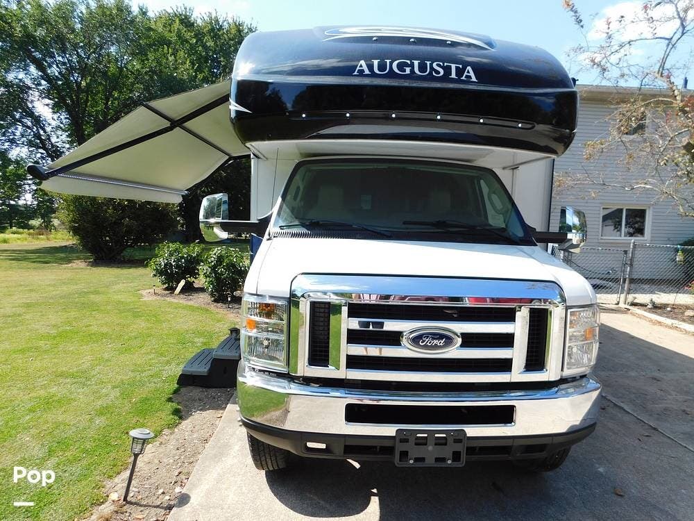 Contact us now about this 2019 Holiday Rambler Augusta 30F! 2019 Augusta 30F by Holiday Rambler from Pop RVs in Grafton, Ohio