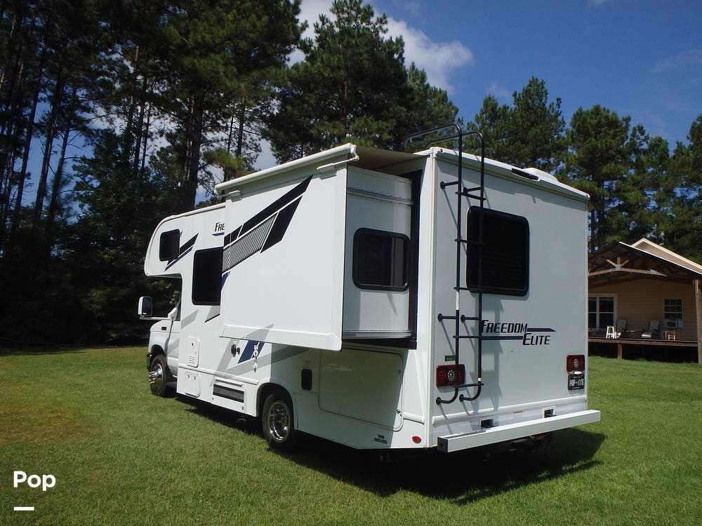 Contact us now about this 2025 Thor Motor Coach Freedom Elite 22FE! 2025 Freedom Elite 22FE by Thor Motor Coach from Pop RVs in Lucedale, Mississippi