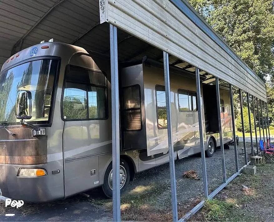 Call now about this 2006 Holiday Rambler Neptune 36PDQ! 2006 Holiday Rambler Neptune 36PDQ - Used Diesel Pusher For Sale by Pop RVs in Rising Sun, Maryland features Generator, Leveling Jacks, Slideout, Air Conditioning, Awning