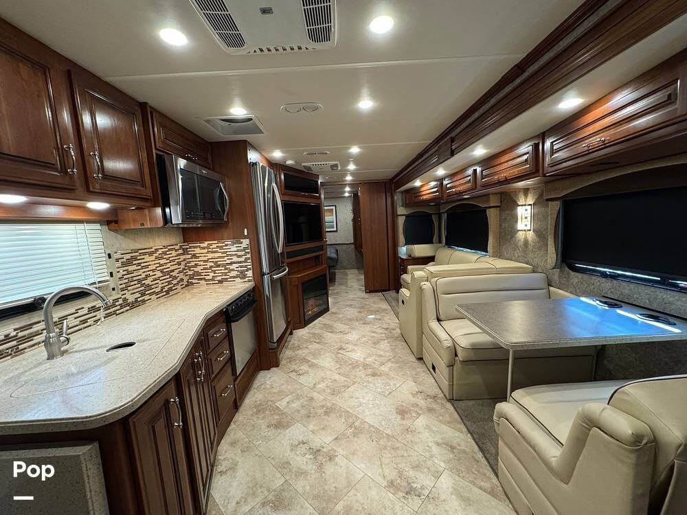 Call now about this 2016 Fleetwood Southwind 34A! 2016 Fleetwood Southwind 34A - Used Class A For Sale by Pop RVs in Menifee, California features Generator, Slideout, Leveling Jacks, Awning, Air Conditioning