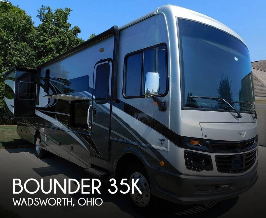 Email now about this 2021 Fleetwood Bounder 35K! Used 2021 Fleetwood Bounder 35K available in Wadsworth, Ohio
