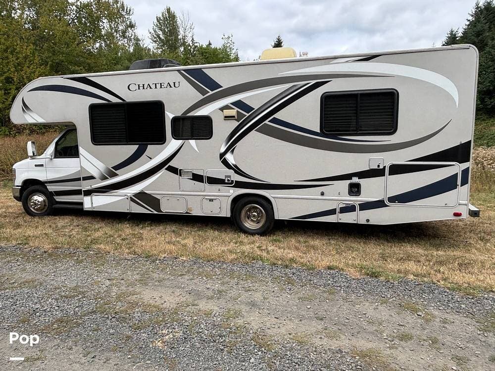 Call now about this 2014 Thor Motor Coach Chateau 28A! 2014 Thor Motor Coach Chateau 28A - Used Class C For Sale by Pop RVs in Kelso, Washington features Air Conditioning, Awning, Generator