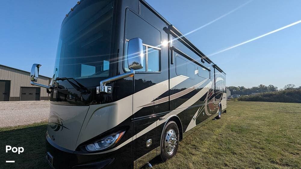 Contact us now about this 2019 Tiffin Phaeton 40 IH! 2019 Phaeton 40 IH by Tiffin from Pop RVs in Hope, Indiana