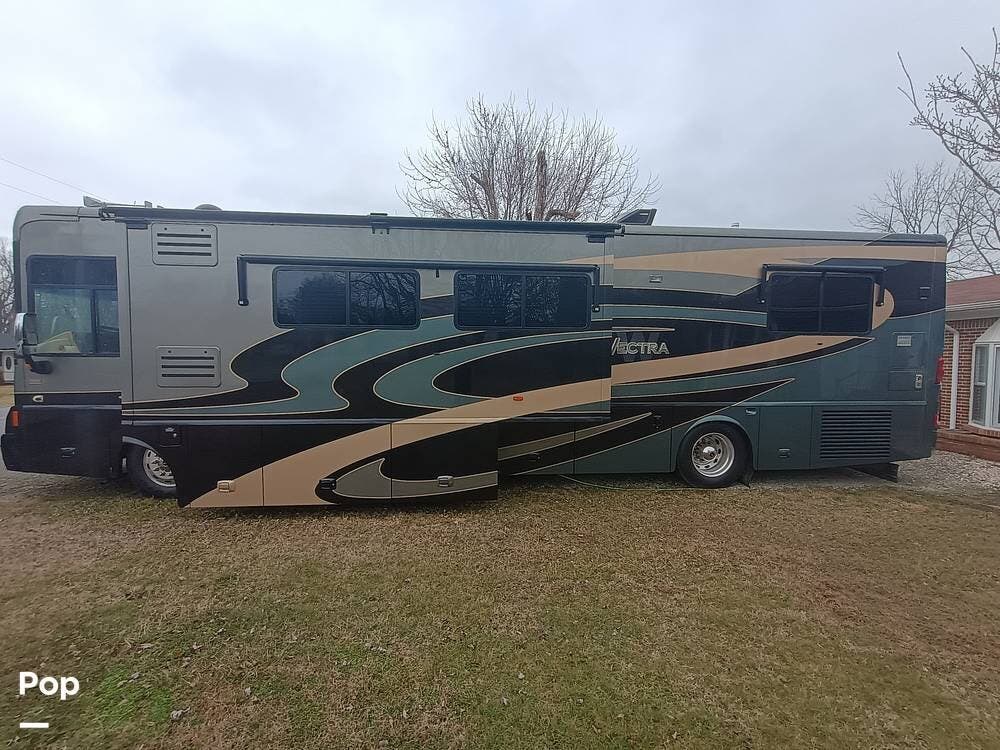 Contact us now about this 2007 Winnebago Vectra 40TD! 2007 Vectra 40TD by Winnebago from Pop RVs in Mcminnville, Tennessee