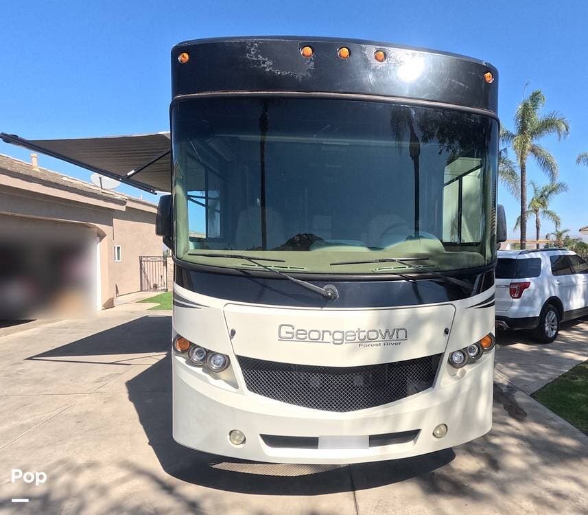 Contact us now about this 2014 Forest River Georgetown 351DS! 2014 Georgetown 351DS by Forest River from Pop RVs in Riverside, California