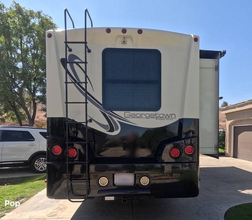 Used 2014 Forest River Georgetown 351DS available in Riverside, California
