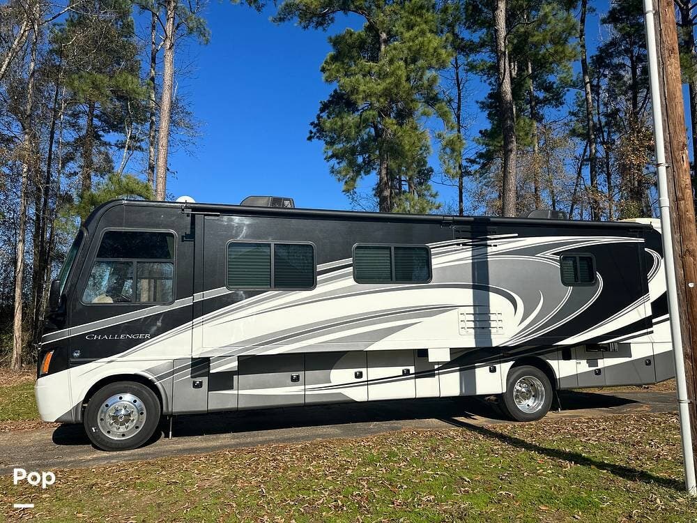 Used 2014 Thor Motor Coach Challenger 36FD available in Marshall, Texas