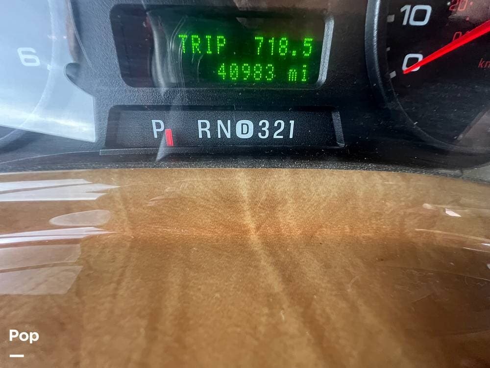 Call now about this 2014 Thor Motor Coach A.C.E. 27.1! 2014 Thor Motor Coach A.C.E. 27.1 - Used Class A For Sale by Pop RVs in Peoria, Arizona features Slideout