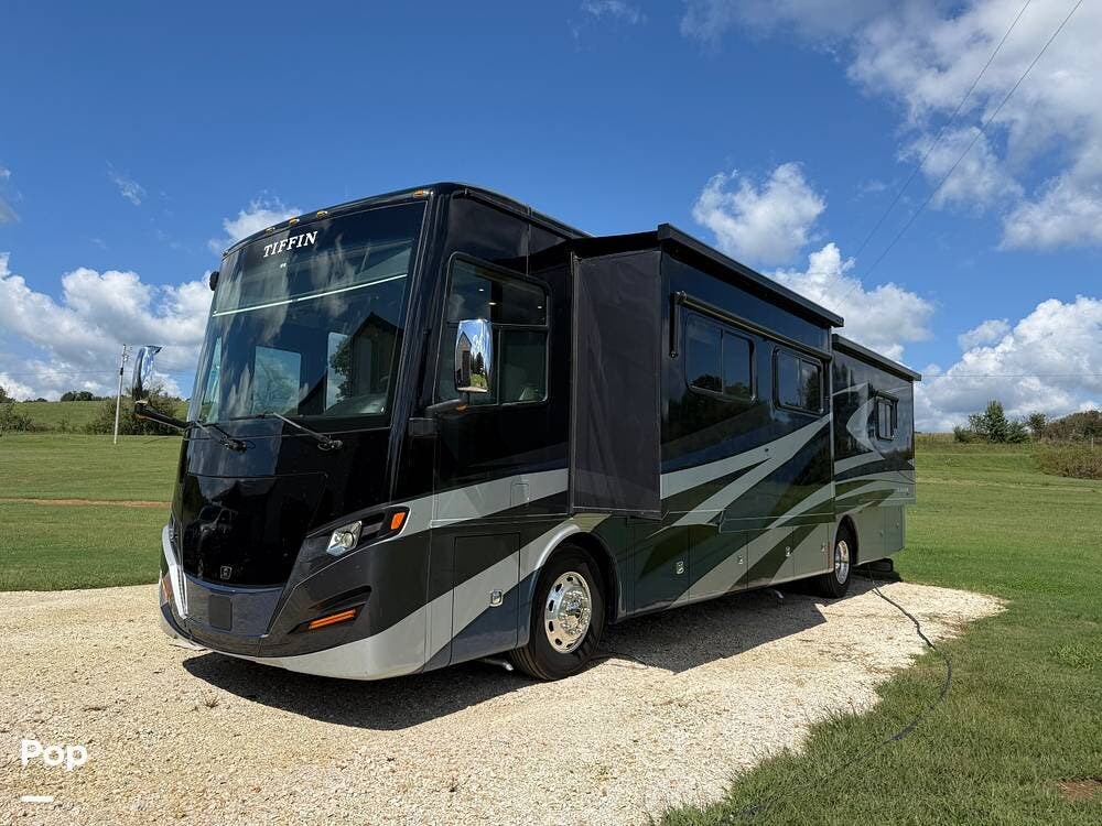 Call now about this 2022 Tiffin Allegro Red 37PA! 2022 Tiffin Allegro Red 37PA - Used Diesel Pusher For Sale by Pop RVs in Fayetteville, Arkansas features Leveling Jacks, Slideout, Awning, Air Conditioning, Generator