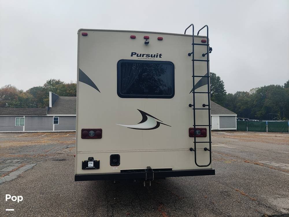 Used 2013 Coachmen Pursuit 31BDP available in Colchester, Connecticut