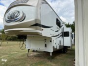 Contact us now about this 2019 Palomino Columbus 386FK! 2019 Columbus 386FK by Palomino from Pop RVs in Greenville, Texas