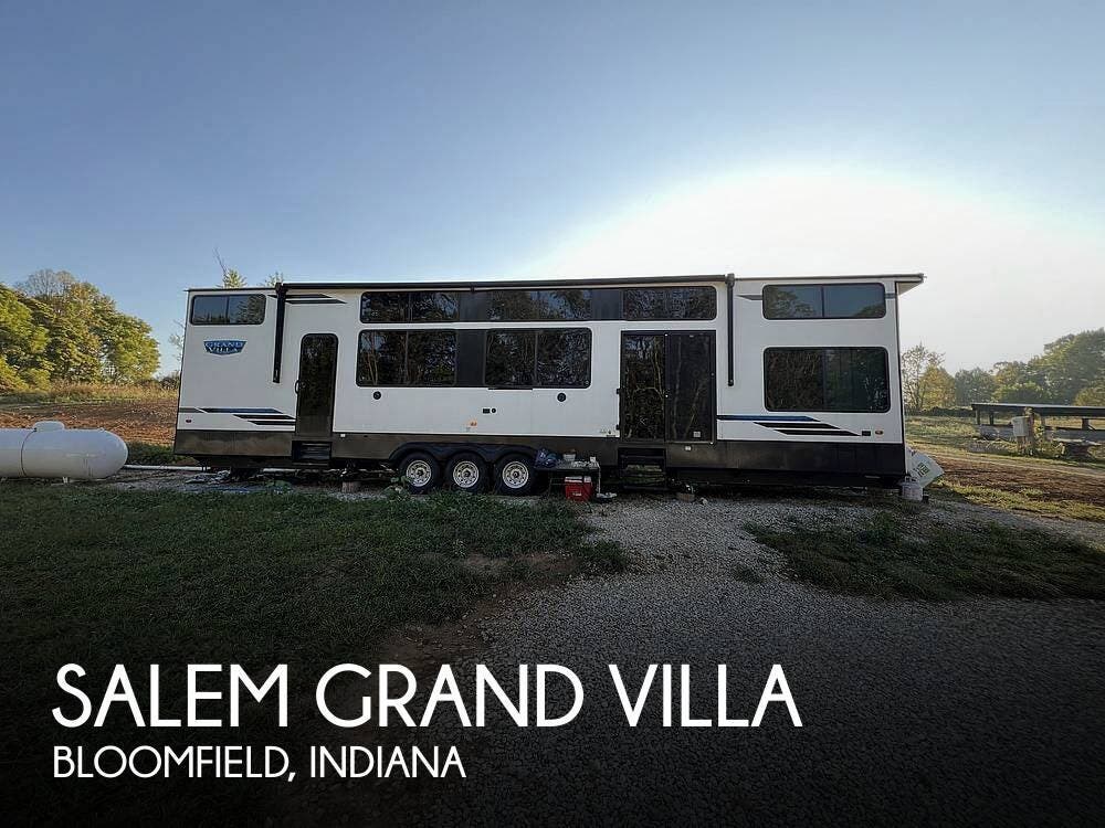 Email now about this 2024 Forest River Salem Grand Villa 44VIEW! Used 2024 Forest River Salem Grand Villa 44VIEW available in Bloomfield, Indiana