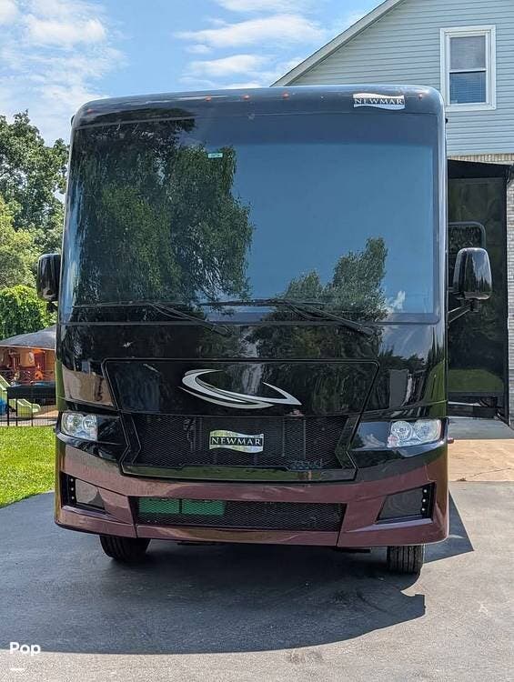 Contact us now about this 2022 Newmar Bay Star Sport 3315! 2022 Bay Star Sport 3315 by Newmar from Pop RVs in Danville, Indiana