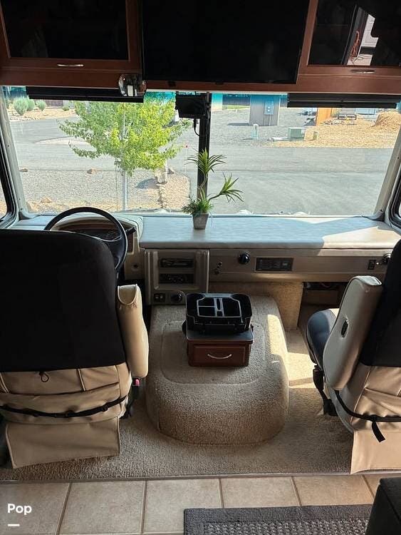 Used 2011 Fleetwood Bounder 30T available in Redmond, Oregon