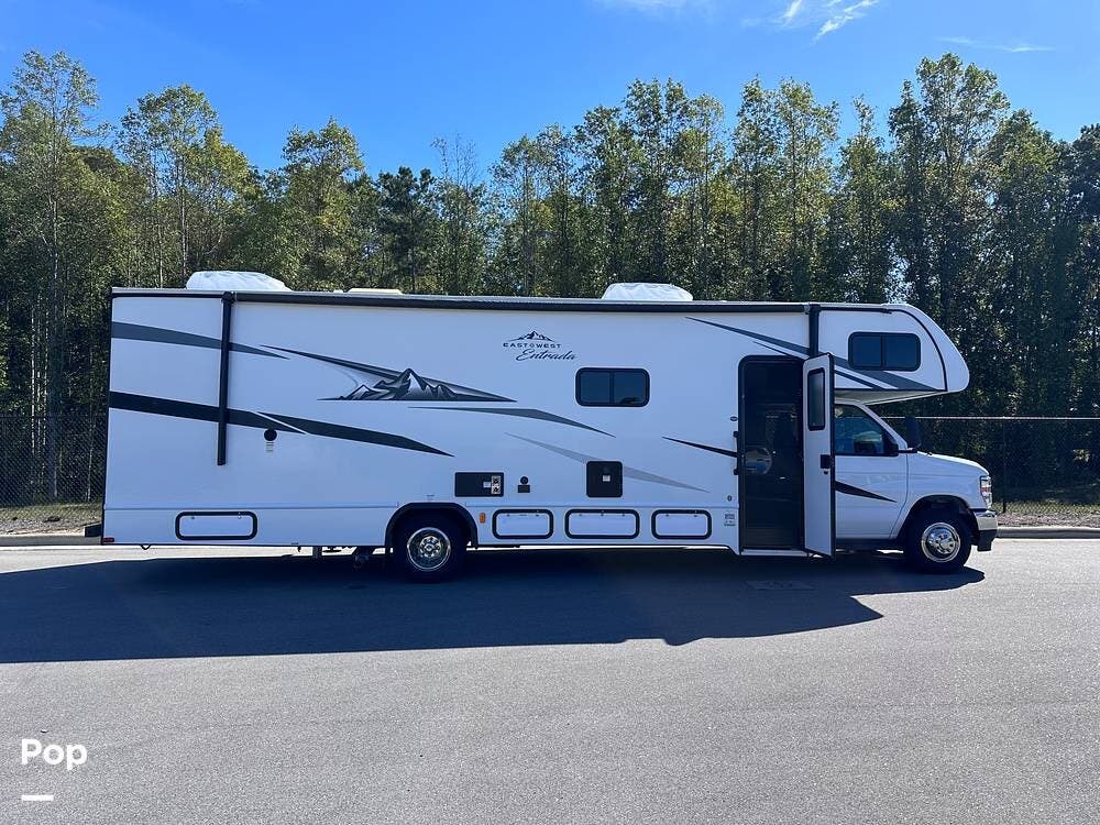 Contact us now about this 2024 East to West Entrada 2900DS! 2024 Entrada 2900DS by East to West from Pop RVs in Wendell, North Carolina