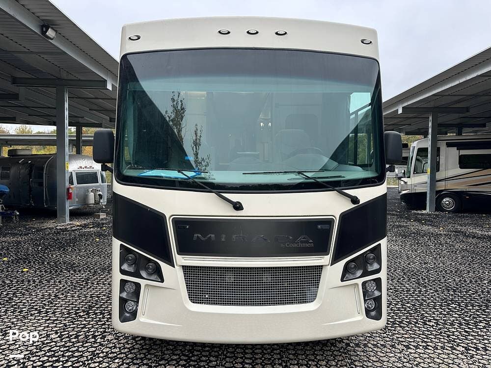 Call now about this 2022 Coachmen Mirada 35OS! 2022 Coachmen Mirada 35OS - Used Class A For Sale by Pop RVs in Imperial, Missouri features Air Conditioning, Generator, Slideout, Awning