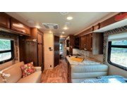 Call now about this 2019 Jayco Redhawk 31F! 2019 Jayco Redhawk 31F - Used Class C For Sale by Pop RVs in Boerne, Texas features Leveling Jacks, Awning, Air Conditioning, Slideout, Generator