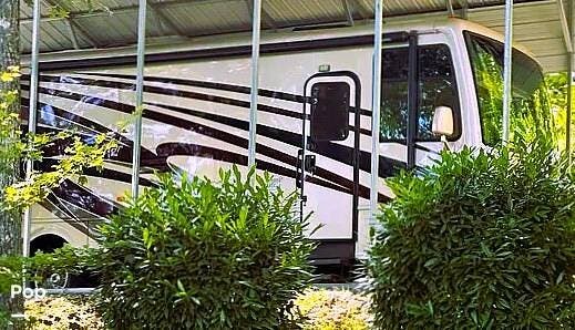 Contact us now about this 2014 Newmar Bay Star 3124! 2014 Bay Star 3124 by Newmar from Pop RVs in Franklin, North Carolina