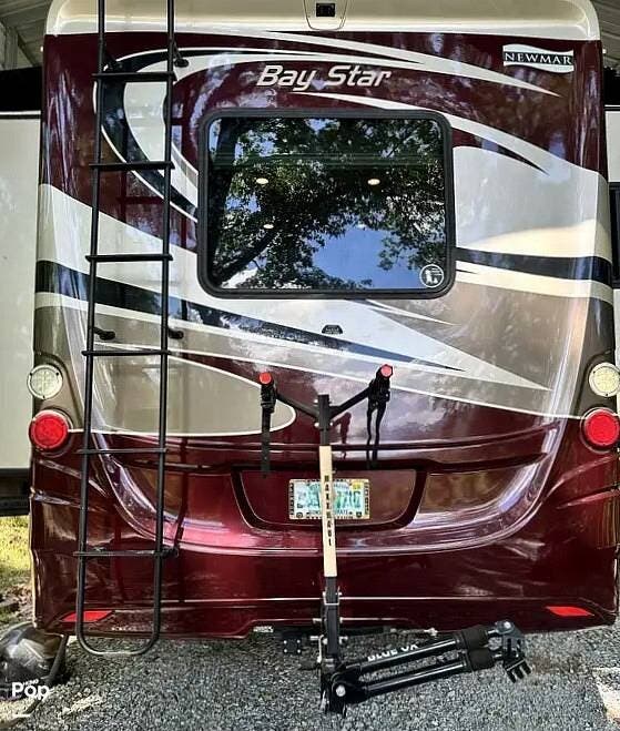 Used 2014 Newmar Bay Star 3124 available in Franklin, North Carolina