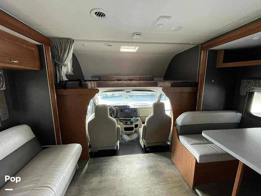 Contact us now about this 2018 Winnebago Minnie Winnie 31D! 2018 Minnie Winnie 31D by Winnebago from Pop RVs in Omer, Michigan