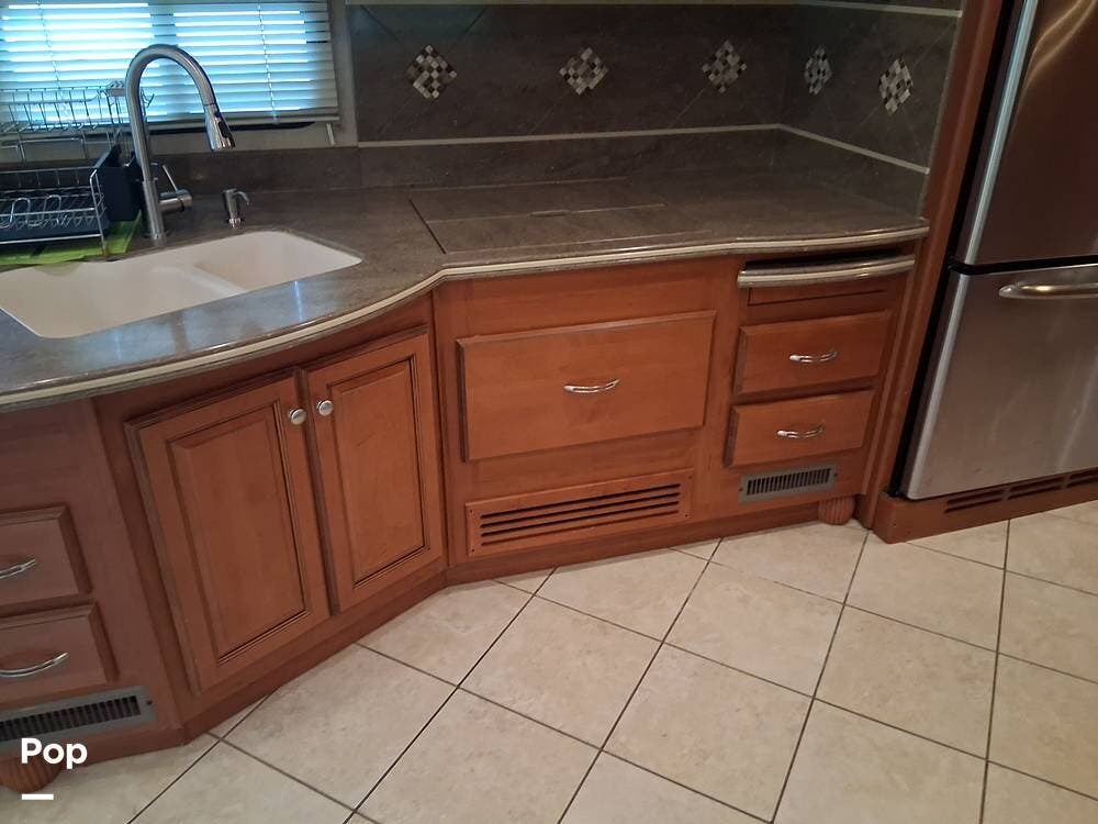 Contact us now about this 2010 Damon Tuscany 42RQ! 2010 Tuscany 42RQ by Damon from Pop RVs in Lake, Michigan