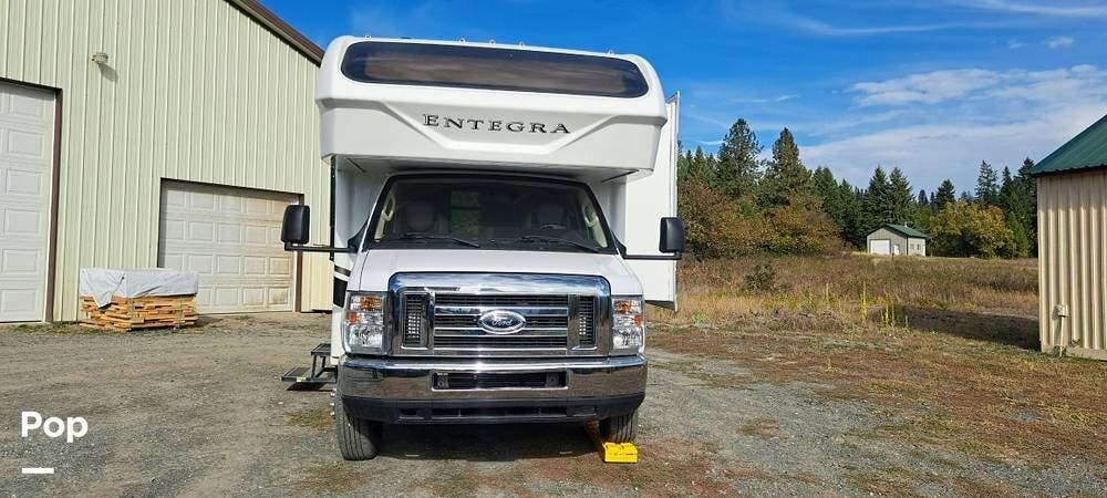 Call now about this 2018 Entegra Coach Odyssey 29V! 2018 Entegra Coach Odyssey 29V - Used Class C For Sale by Pop RVs in Kettle Falls, Washington features Slideout, Awning, Air Conditioning, Generator