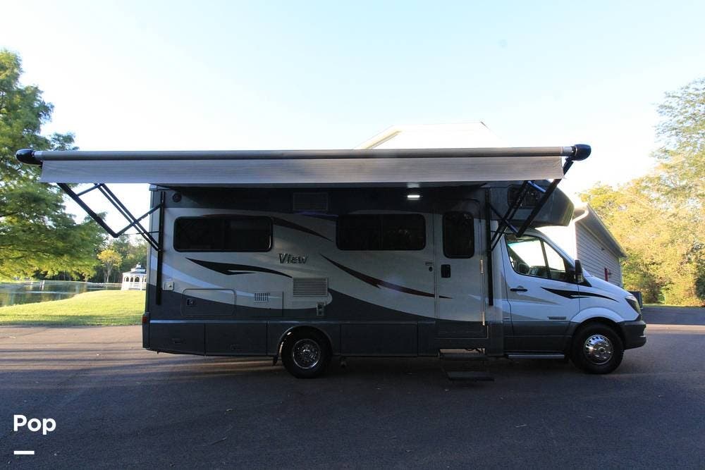 Used 2016 Winnebago View 24J available in Springboro, Ohio