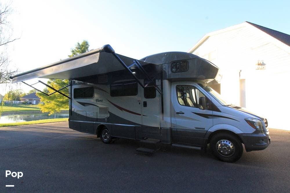 Contact us now about this 2016 Winnebago View 24J! 2016 View 24J by Winnebago from Pop RVs in Springboro, Ohio