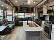 Contact us now about this 2022 Alliance RV Paradigm 370FB! 2022 Paradigm 370FB by Alliance RV from Pop RVs in Houghton Lake, Michigan