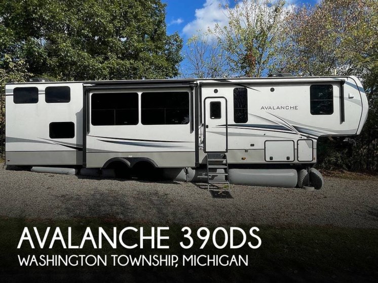 Email now about this 2022 Keystone Avalanche 390DS! Used 2022 Keystone Avalanche 390DS available in Washington Township, Michigan