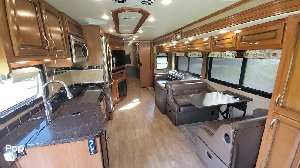 Contact us now about this 2018 Fleetwood Bounder 33C! 2018 Bounder 33C by Fleetwood from Pop RVs in Schaumburg, Illinois