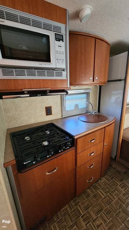 Contact us now about this 2008 Itasca Navion 24H! 2008 Navion 24H by Itasca from Pop RVs in Reno, Nevada