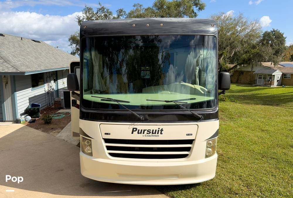 Call now about this 2018 Coachmen Pursuit 31SB! 2018 Coachmen Pursuit 31SB - Used Class A For Sale by Pop RVs in Groveland, Florida features Awning, Generator, Leveling Jacks, Slideout, Air Conditioning