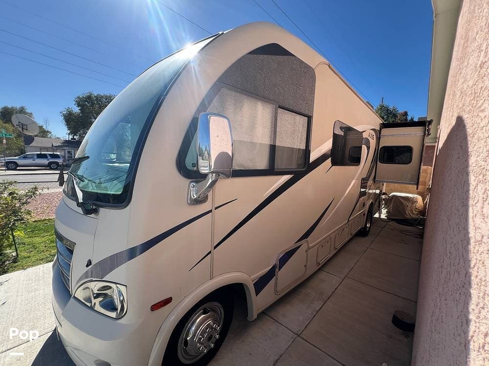 Call now about this 2017 Thor Motor Coach Axis 25.3! 2017 Thor Motor Coach Axis 25.3 - Used Class A For Sale by Pop RVs in Pueblo, Colorado features Generator, Air Conditioning, Slideout, Awning