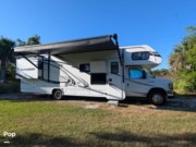 Call now about this 2017 Forest River Sunseeker 3170DS! 2017 Forest River Sunseeker 3170DS - Used Class C For Sale by Pop RVs in Port Charlotte, Florida features Slideout