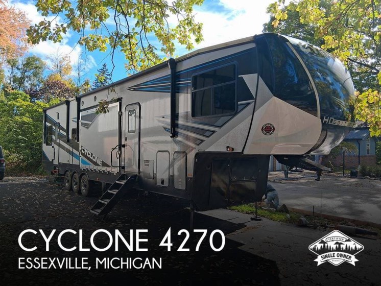 Email now about this 2022 Heartland Cyclone 4270! Used 2022 Heartland Cyclone 4270 available in Essexville, Michigan