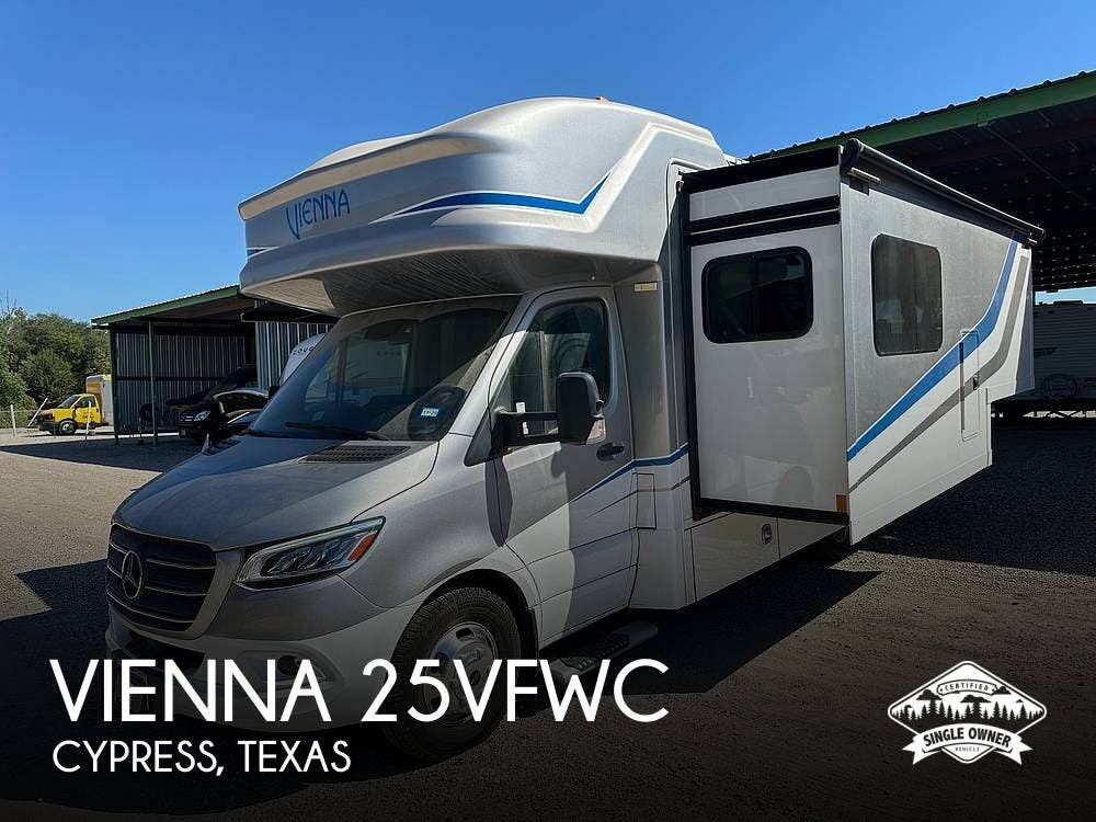 Email now about this 2022 Renegade Vienna 25VFWC! Used 2022 Renegade Vienna 25VFWC available in Cypress, Texas