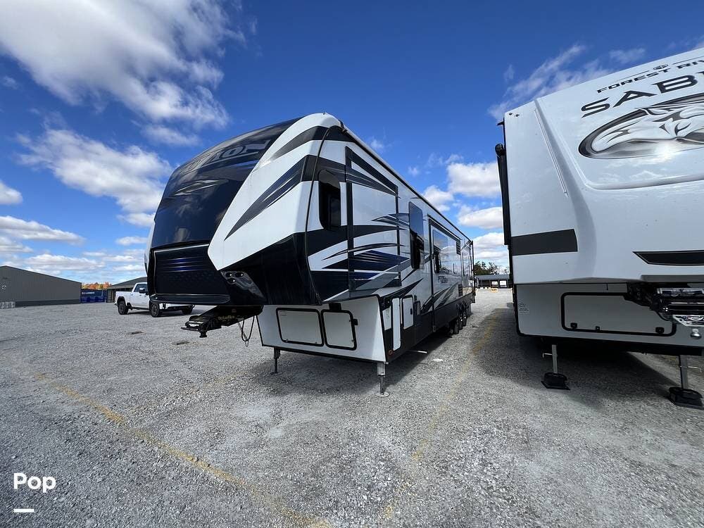 Contact us now about this 2020 Keystone Fuzion 429! 2020 Fuzion 429 by Keystone from Pop RVs in Danville, Indiana