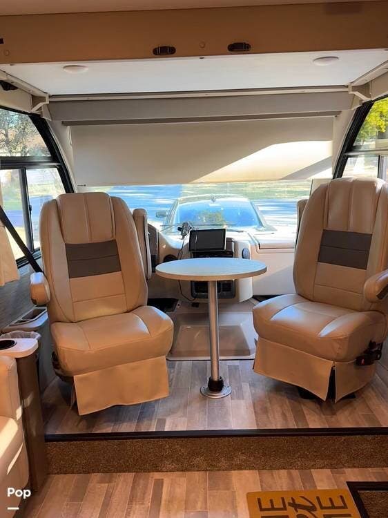 Call now about this 2022 Thor Motor Coach Vegas 24.1! 2022 Thor Motor Coach Vegas 24.1 - Used Class A For Sale by Pop RVs in Webster, New York features Generator, Slideout, Awning, Leveling Jacks, Air Conditioning