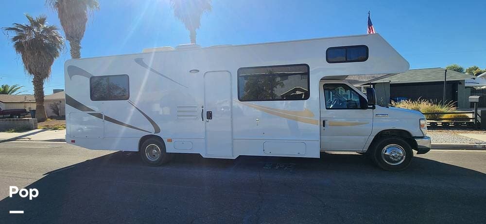Call now about this 2020 Thor Motor Coach Majestic 28A! 2020 Thor Motor Coach Majestic 28A - Used Class C For Sale by Pop RVs in North Las Vegas, Nevada features Generator, Air Conditioning
