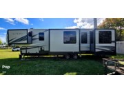 Contact us now about this 2019 Heartland Gateway 3700RD! 2019 Gateway 3700RD by Heartland from Pop RVs in Jupiter, Florida