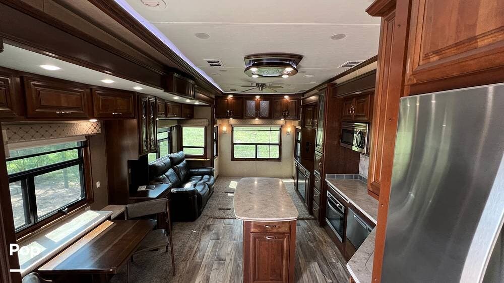 Call now about this 2018 DRV Mobile Suites 40KSSB4! 2018 DRV Mobile Suites 40KSSB4 - Used Fifth Wheel For Sale by Pop RVs in Johnson City, Texas features Leveling Jacks, Air Conditioning, Awning, Slideout, Generator