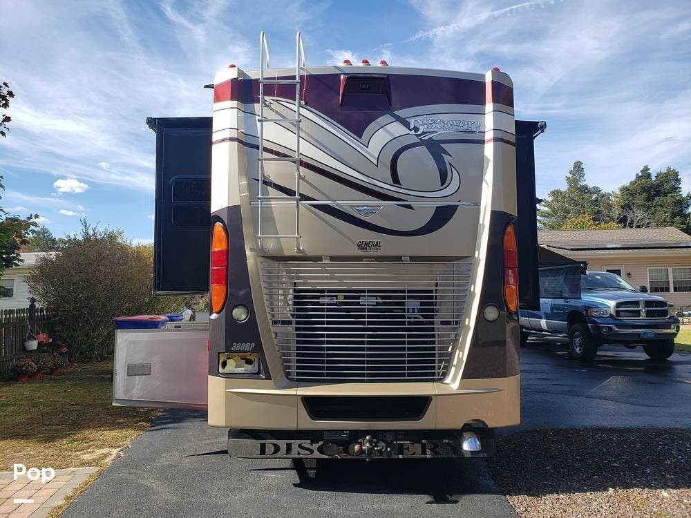 Contact us now about this 2013 Fleetwood Discovery 36J! 2013 Discovery 36J by Fleetwood from Pop RVs in Millville, New Jersey